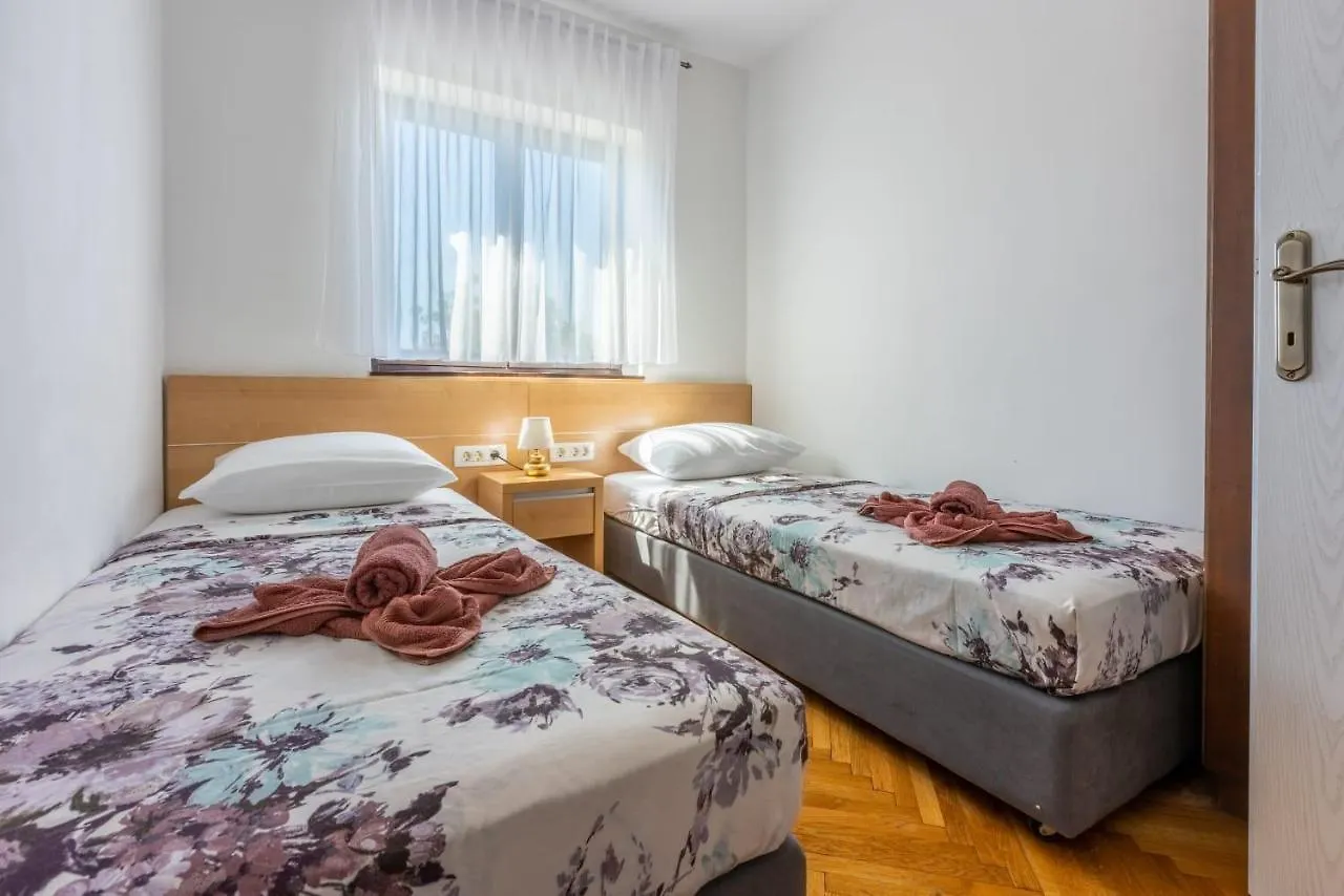 Apartment Apartman Gabi Crikvenica